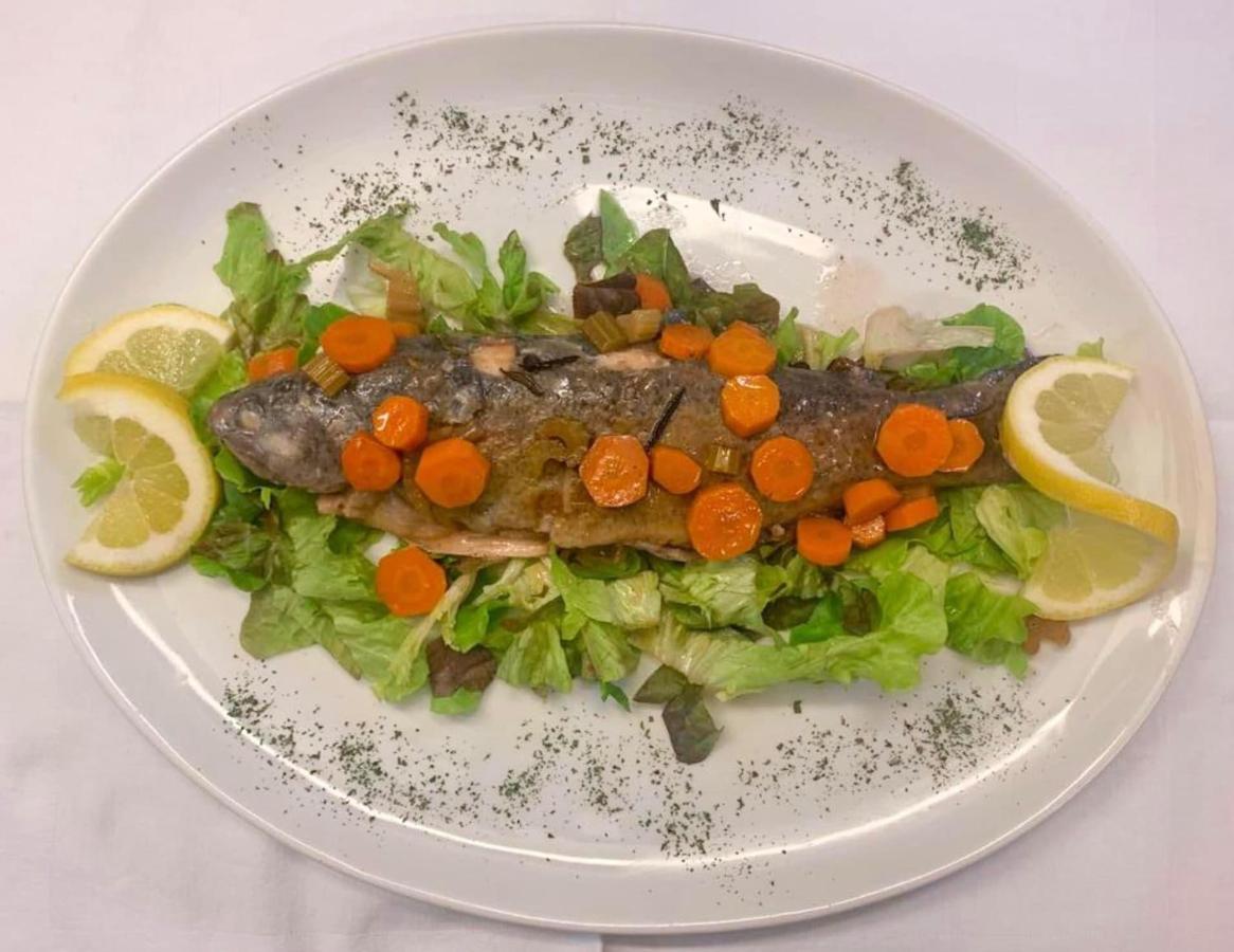 Hotel Ristorante Della Stazione à Tegna Extérieur photo